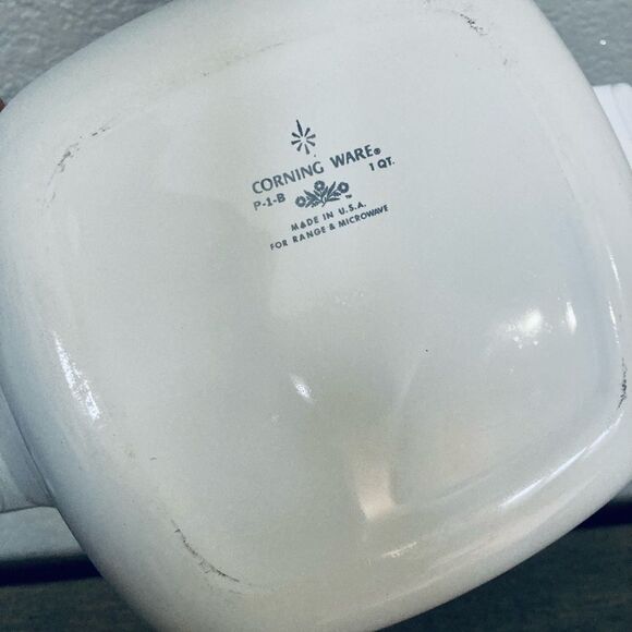 Corningware Vintage Casserole Baking Dish - Picture 4 of 4